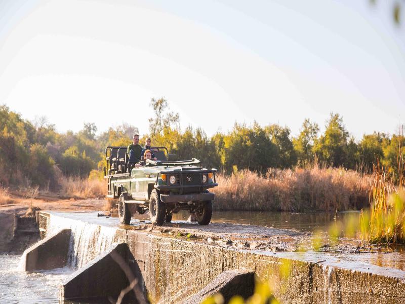 Mziki Safari Lodge Beestekraal  Экстерьер фото
